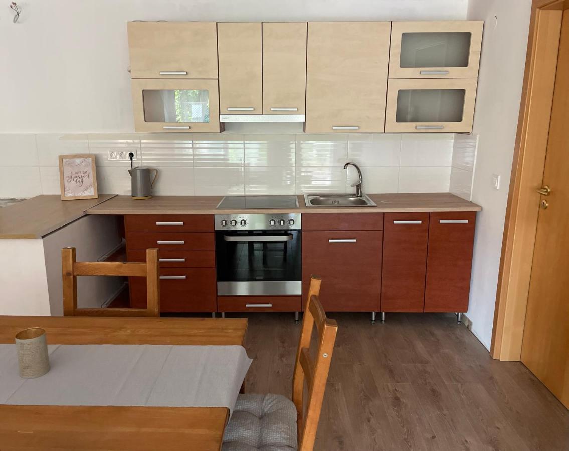 Boni Apartman Miskolc Exterior photo