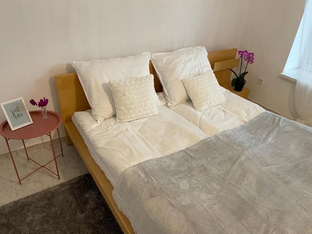 Boni Apartman Miskolc Exterior photo